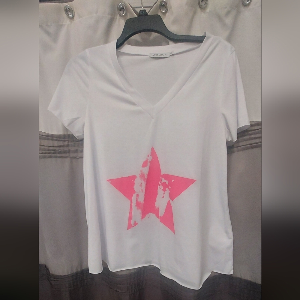 Ladies White t-shirt with neon pink star